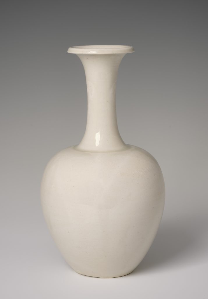 Xing-yao Bottle Vase