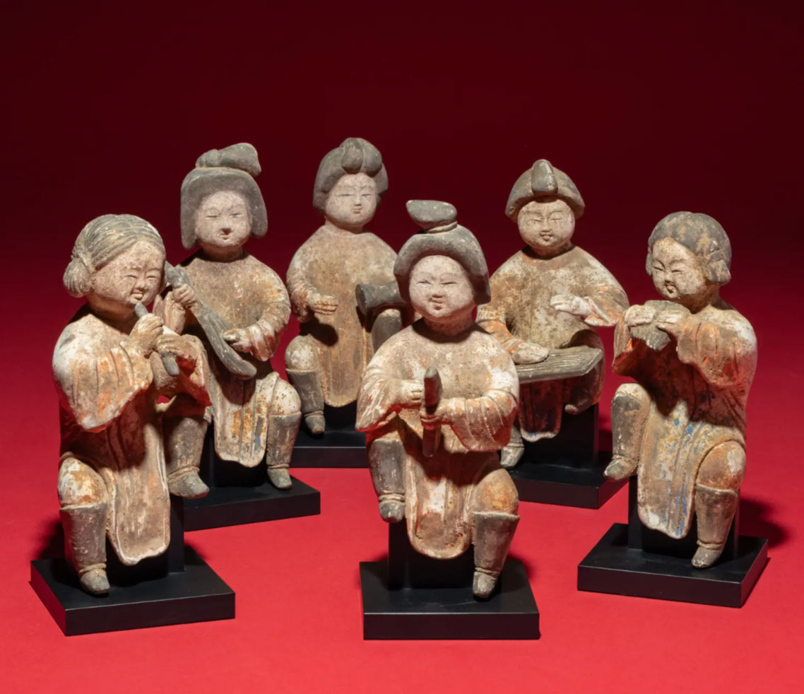 Explore Freeman’s Asian Works of Art Online Sale