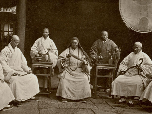 Loewentheil_Thomson-Buddhist-Monks