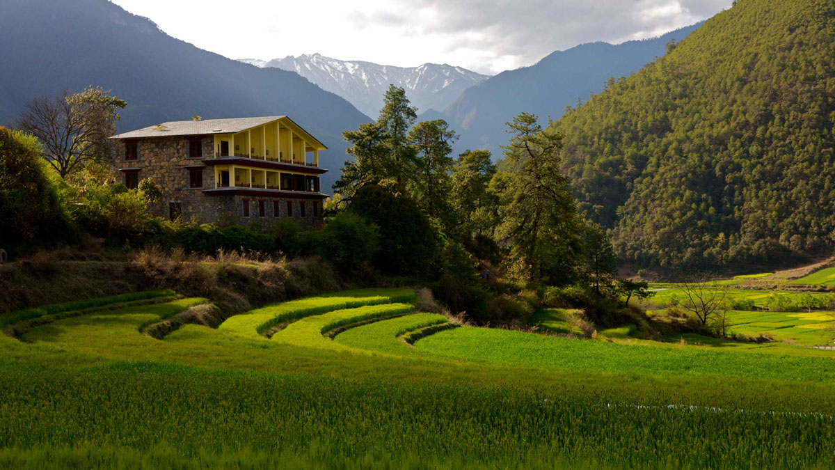 Experience the Natural Tranquility of Songtsam Lodge Tacheng