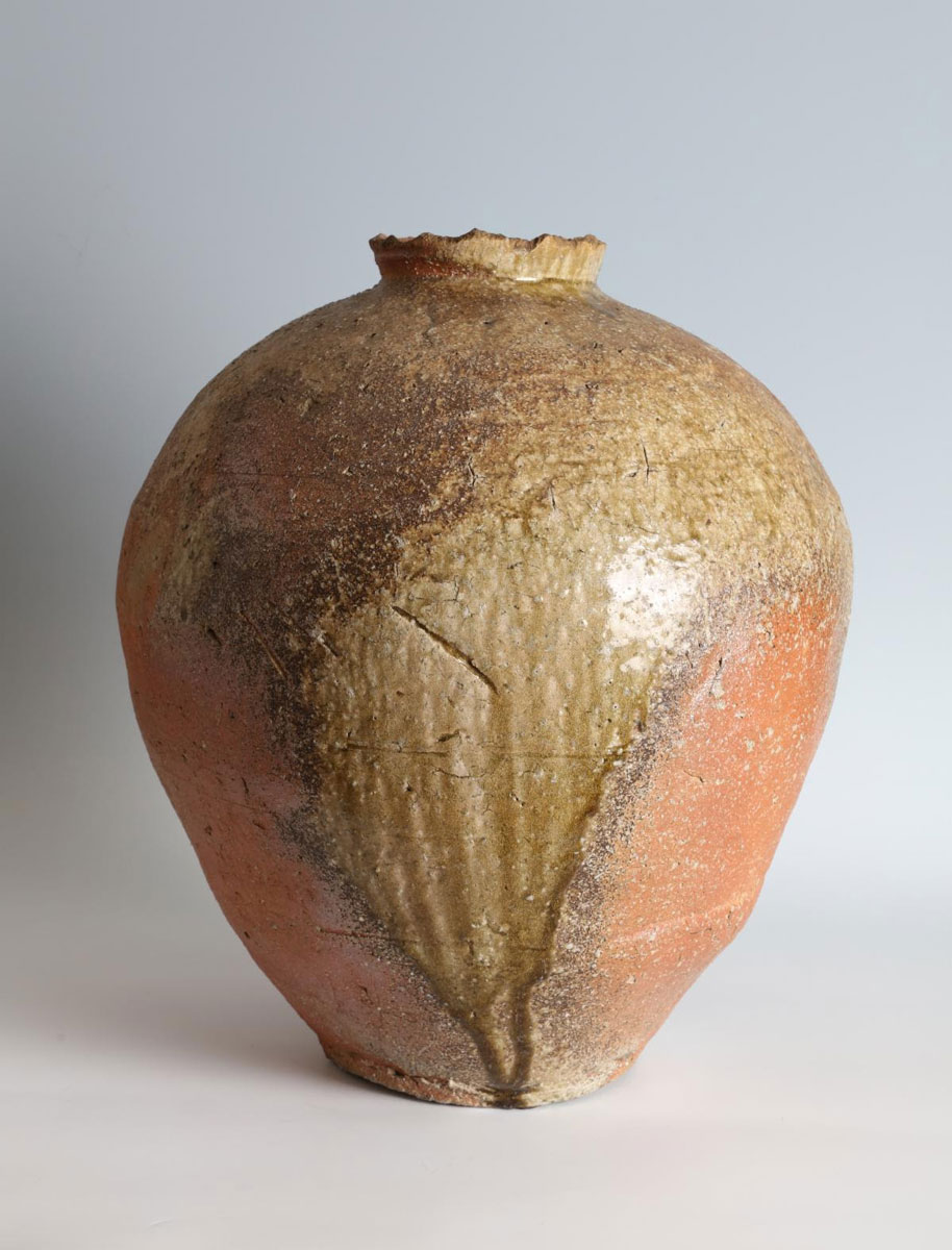 Thomsen Gallery Presents Japanese Ceramics and Modern Paintings