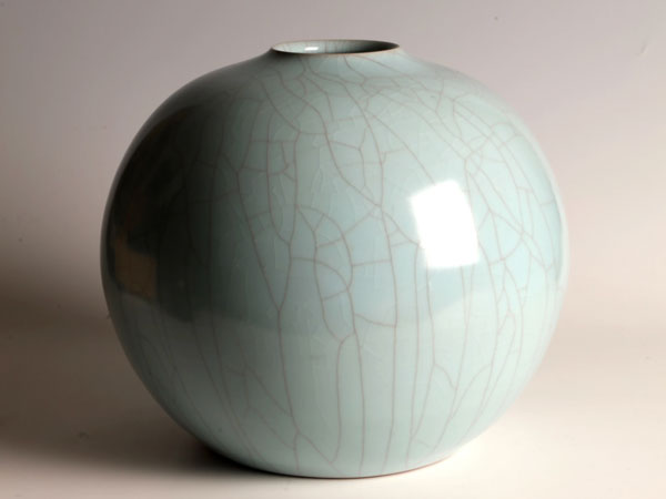 Thomsen_SuzukiVase